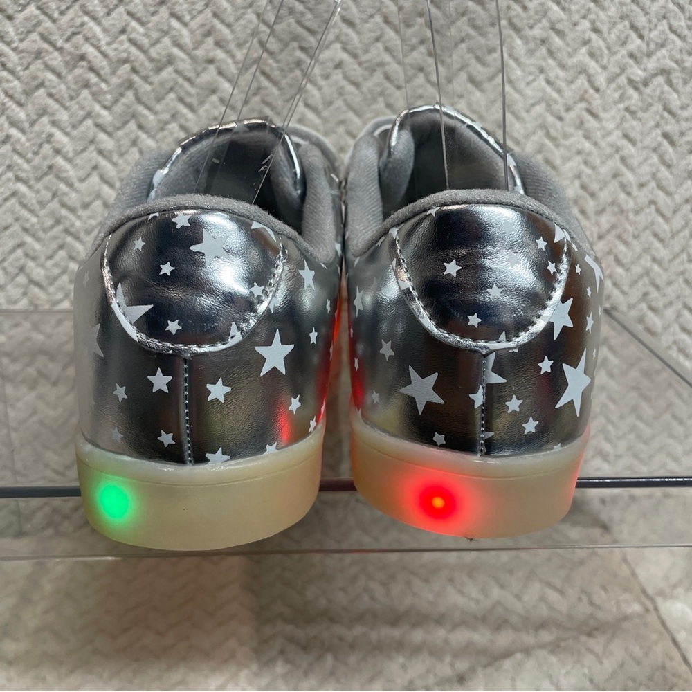 Link Kids 4 LED Light Up Silver Star Print Celestial Sneakers Novelty Kidcore - Picture 7 of 12
